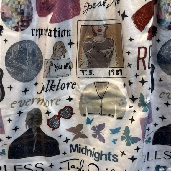 Kids Taylor Swift Dress. Size 3X 7-8 toddler and Taylor’s Wildest Dreams book! - Picture 5 of 10